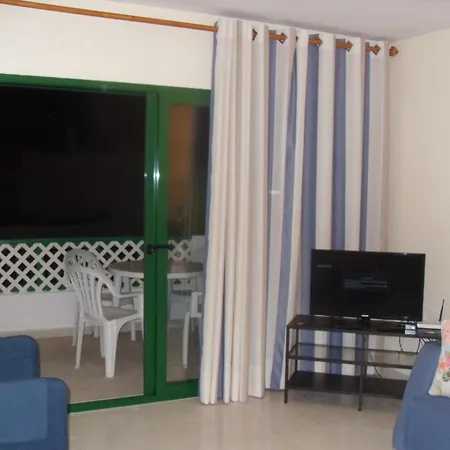 With One Bedroom In Puerto Del Carmen, With Wonderful Sea Vi Appartement Tías